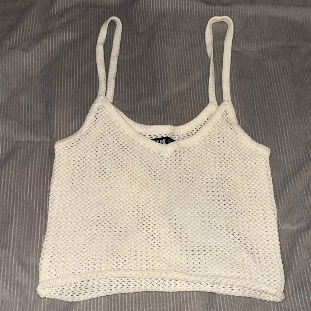 Elegant White Knit Tank Top